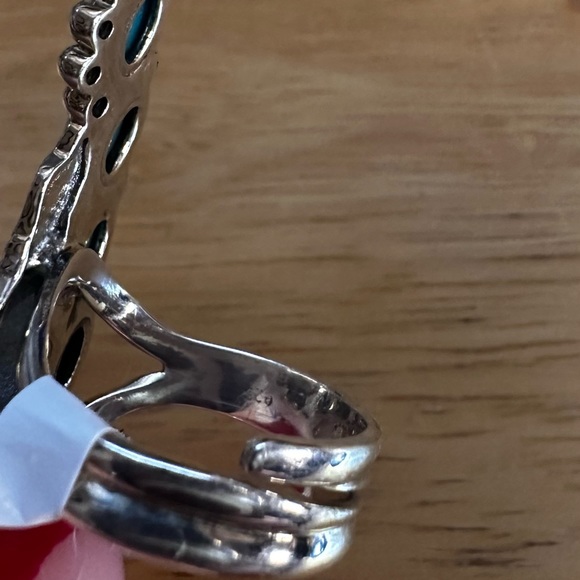 Beautiful Turquoise Solid Sterling Silver Ring - Picture 12 of 12